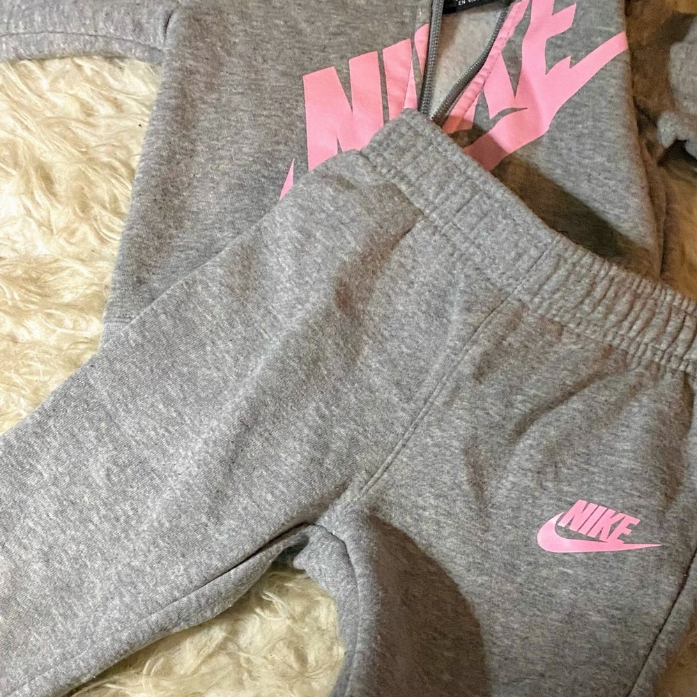 Nike sweat suit